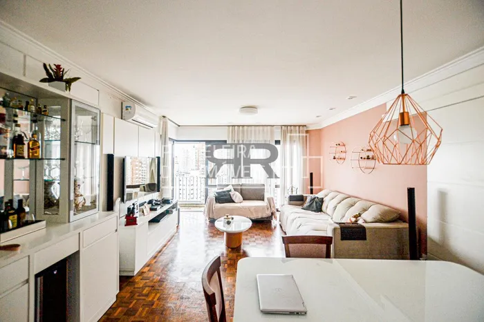 Apartamento com 3 suítes à venda em Moema, São Paulo, por R$ 3.150.000