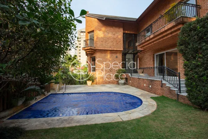 Casa de condomínio com 4 suítes à venda em Real Parque, São Paulo, por R$ 12.990.000