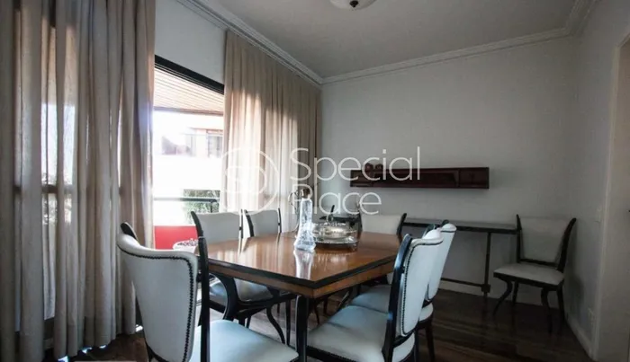 Apartamento com 2 suítes à venda em Real Parque, São Paulo, por R$ 1.436.000