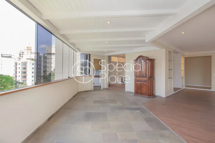 Apartamento com 4 suítes à venda em Real Parque, São Paulo, por R$ 2.300.000