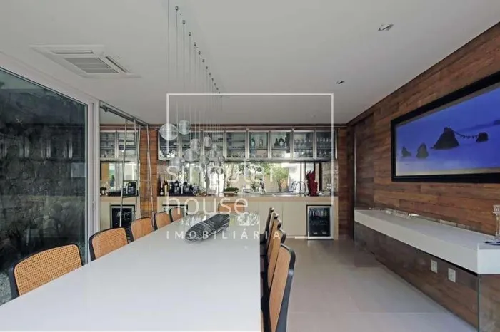 Casa de condomínio com 4 suítes à venda em Campo Belo, São Paulo, por R$ 9.000.000