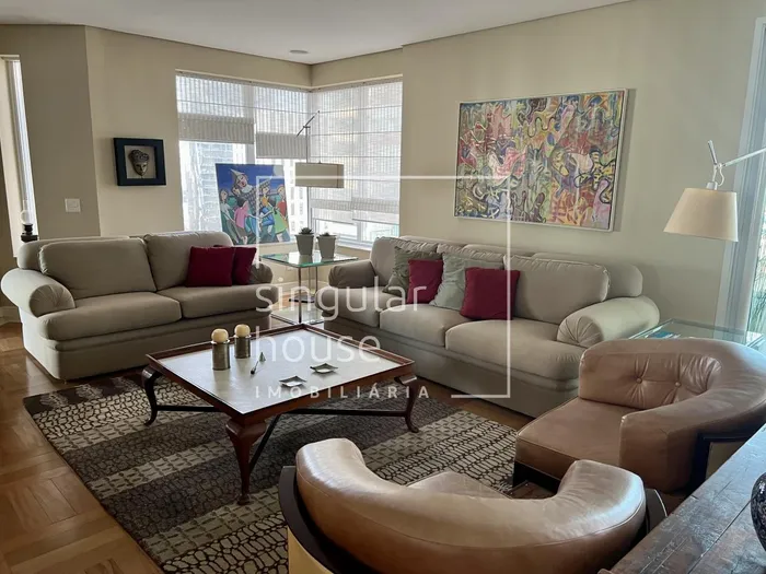 Apartamento com 3 suítes à venda em Itaim Bibi, São Paulo, por R$ 9.500.000