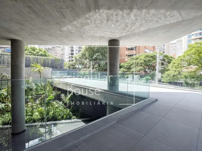 Apartamento com 4 suítes à venda em Itaim Bibi, São Paulo, por R$ 46.720.000 Imagem 2