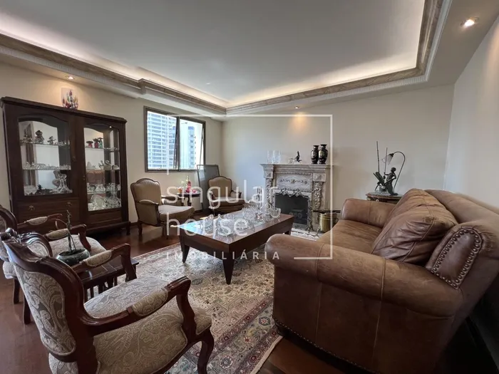 Apartamento com 3 suítes à venda em Campo Belo, São Paulo, por R$ 2.200.000