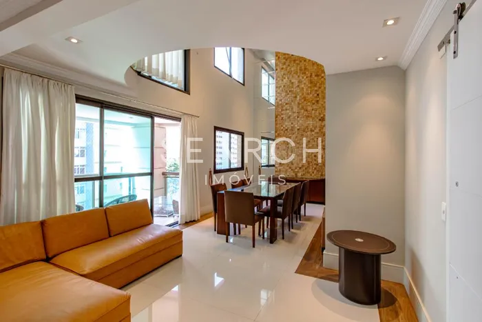 Duplex com 3 suítes à venda em Jardim Paulista, São Paulo, por R$ 3.300.000