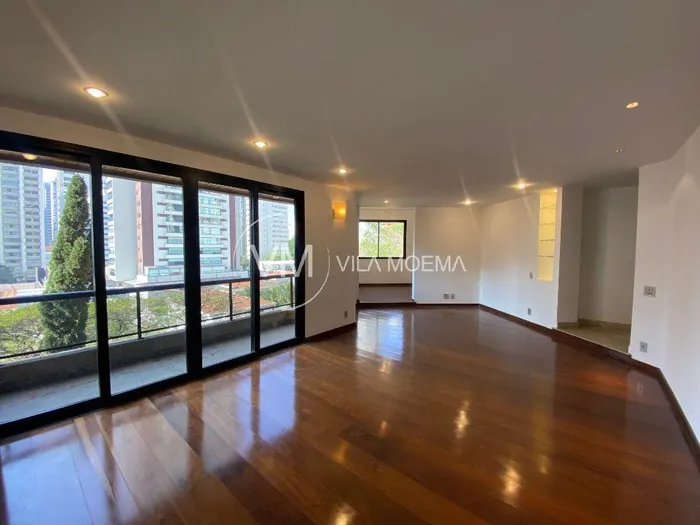 Apartamento com 2 suítes à venda em Moema, São Paulo, por R$ 2.500.000