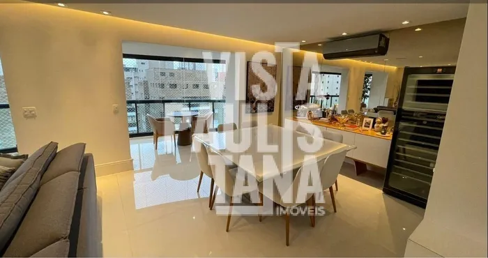 Apartamento com 3 suítes à venda em Moema, São Paulo, por R$ 3.500.000