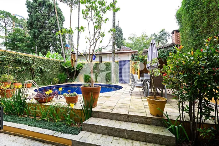 Casa com 2 suítes à venda em Vila Madalena, São Paulo, por R$ 2.700.000 Imagem 3