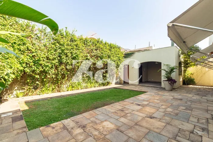 Casa com 4 suítes à venda em Alto De Pinheiros, São Paulo, por R$ 3.900.000 Imagem 2